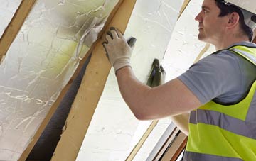 Mounters loft insulation