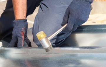 Mounters metal flat roofing repairs