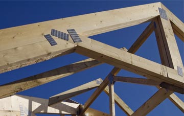 Mounters roof trusses for new builds and additions
